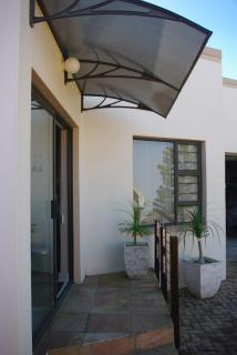 The Third Dolphin - Herolds Bay - 4