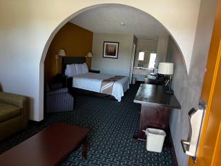 Express Inn & Suites - Trion - 6
