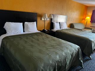 Express Inn & Suites - 1