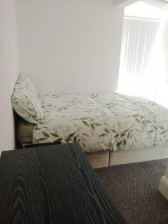 Double bed (R2) close to Burnley city centre - Burnley - 0