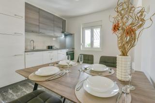 Holiday homEna with a heated pool - Bibinje - 3