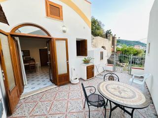 La Donzella - Immobilevante - Ponza - 0