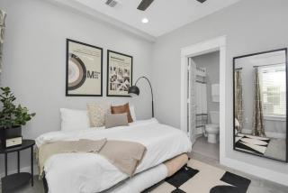 Mohr Haus - Walk to NRG Stadium - Medical Center - Sleeps 8 - Houston - 5