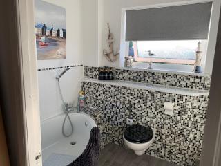 SUNNY PRESTATYN APARTMENT - 1