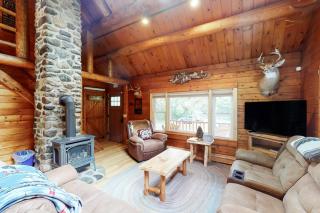 Silver's Log Cabin - Trenton - 6