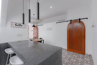 Balinese /Mediterranean villa in Canggu residential area - Dalung - 1