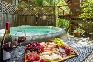 Lazy River Lodge - Hot Tub On the River Kayaks - Guerneville - 2