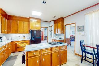 Hilltop Holiday - Kerrville - 1