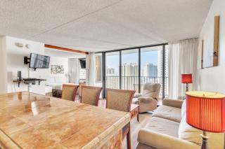 19th Floor Condo with Lanai & Sea Views - FREE Parking! home - Honolulu - 6