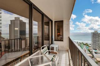 Deluxe Ocean View Condo 2 Queen Beds in Waikiki, FREE Parking & Wi-Fi - 1