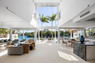 Iluka, Luxurious Riverfront Retreat - Noosa Heads - 2