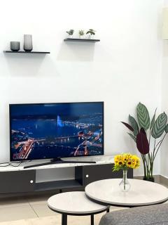 Manhattan, Mount Austin by Antlerzone - Johor Bahru - 5