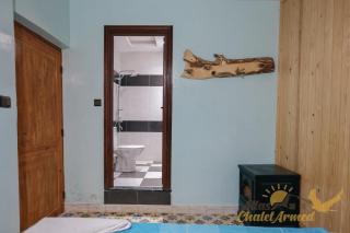 Atlas Chalet Armed - 7
