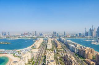 Ultra Luxury Palm Tower with Shared Hotel Facilities - Dubai - 3