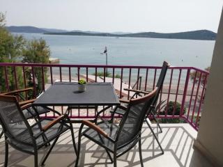 Apartment DUBA - Betina - 4