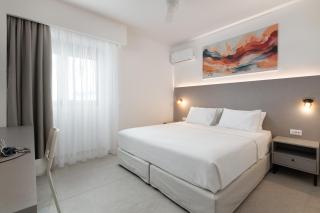 Karibu Inn w/ Private Parking - 6