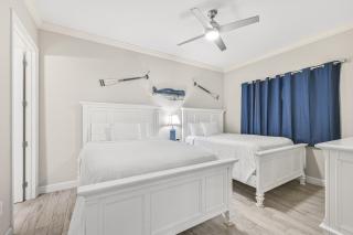 Harbor Landing 602A - 2