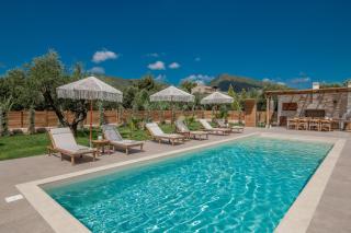 White Stone Villa Hesperia - Poolside Escape Close to Laganas Beach - Lithakia - 7
