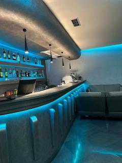 HOTEL GJUTA - Tirana - 3