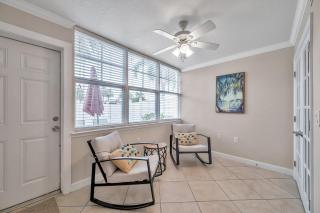 1st Floor Beauty Right By The Beach - Clearwater Beach - 9
