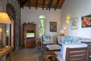 Arc Du Soleil- 3 BDRM Sleeps 6 Stunning Views - 2