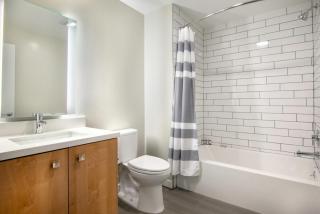 SoMa Studio w Gym Rooftop Lounge nr Tech HQs SFO-94 - San Francisco - 3