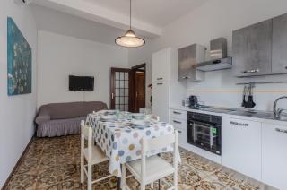 Cagliari Comfy Apartment with Terrace & Netflix! - Selargius - 6