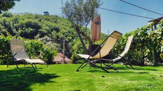 Bed on the Rocks - 4