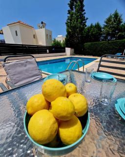 3 Bedroom Villa, close to Coral Bay strip and the beach - Paphos - 9