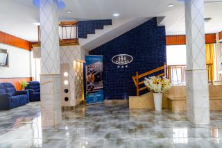 Hotel Turist - Pucioasa - 0