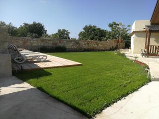 Вила Христови - 1