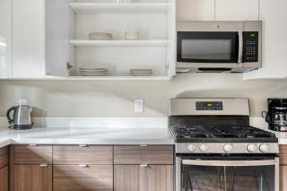 Campbell 1BR w Gym Pool Hot Tub nr WF TJ SFO-796 - 5