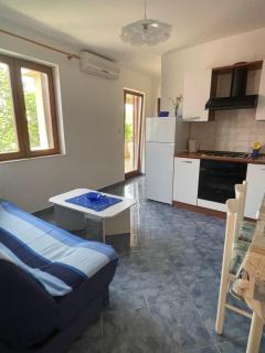 Apartmani Ksenija - Murter - 0