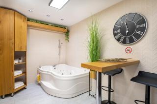 ROMSUITES - Amazing atmosphere, Baha'i Gardens Main Street, German colony - 8