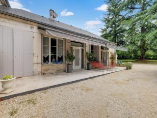 Villa in Village with Heated Pool - Prayssac - 2