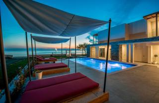 Amyntas Seafront Hotel - 0