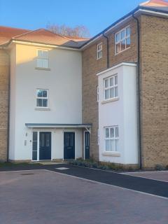 Peterborough Brand New City Center Apartment 2 Bedroom 2 bath apartment free parking contractors welcome - Peterborough - 5