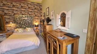 The Alder Studio @ The Pheasant - Telford - 7