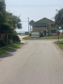 Mint Mermaid/walk 2 beach/pets ok/Golf Cart option - Myrtle Beach - 6