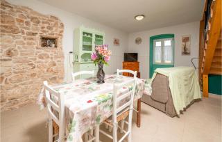 1 Bedroom Cozy Home In Krnica - 7