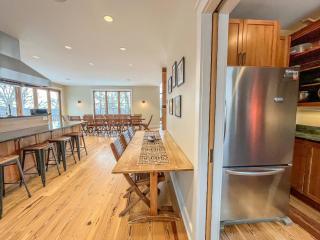 Stunning Luxury Ski-InSki-Out Home w Hot Tub - McHenry - 2