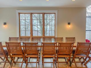 Stunning Luxury Ski-InSki-Out Home w Hot Tub - McHenry - 1