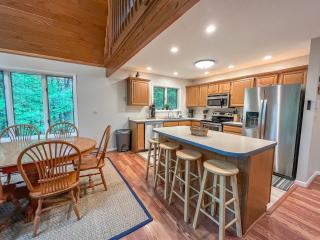 Kayaks Included Lakefront Home w Fire Pit Hot Tub Dock - Swanton - 3