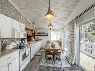 Comes with canoe and kayak use Lake house with hot tub and fire pit - 6