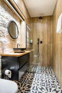 ROMSUITES - lovely jacuzzi apartment, centr city, German Colony Bahai Gardens - 4