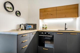 ROMSUITES - lovely jacuzzi apartment, centr city, German Colony Bahai Gardens - 5