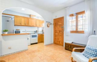 Awesome Home In Elche With Wifi - 3