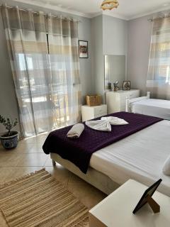 Zen Beachfront Apt 103 1TB Internet - 3