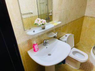 Lovely 2-Bedroom Hall Kitchen Furnished AUH UAE - Abu Dhabi - 5