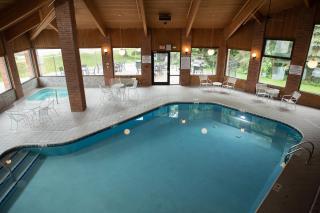 Lomira Inn and Suites - Lomira - 2